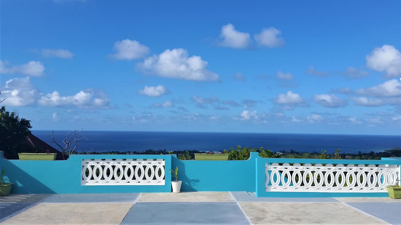 Bailey'S Bed And Breakfast Runaway Bay Bagian luar foto