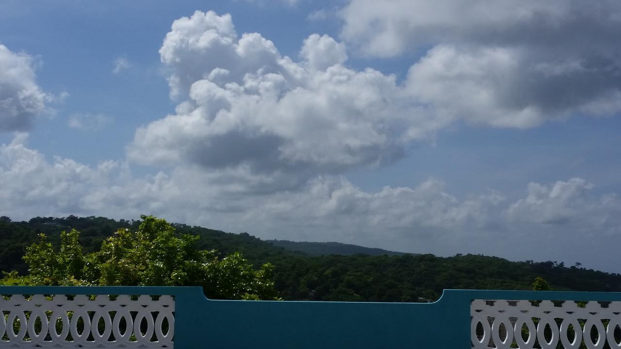Bailey'S Bed And Breakfast Runaway Bay Bagian luar foto