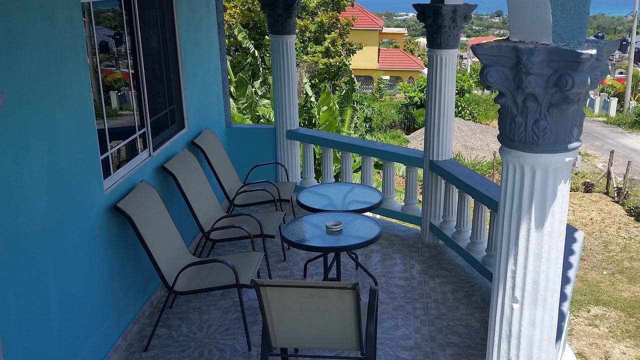 Bailey'S Bed And Breakfast Runaway Bay Bagian luar foto