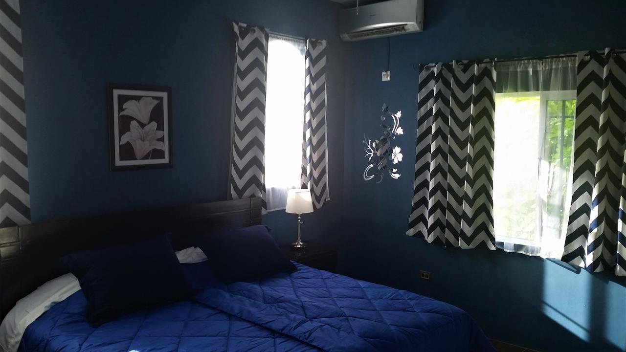 Bailey'S Bed And Breakfast Runaway Bay Bagian luar foto
