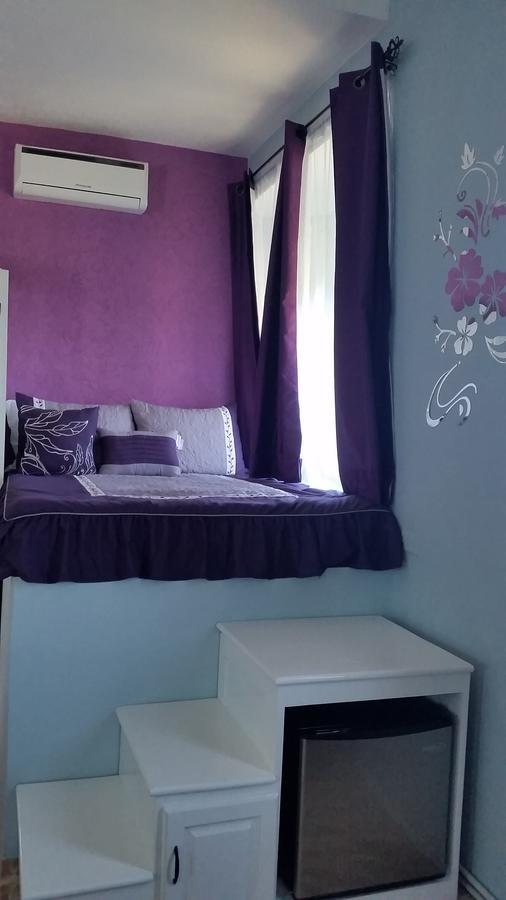 Bailey'S Bed And Breakfast Runaway Bay Bagian luar foto
